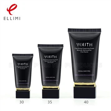 Μαύρα καλλυντικά σωληνάρια με τετράγωνο καπάκι